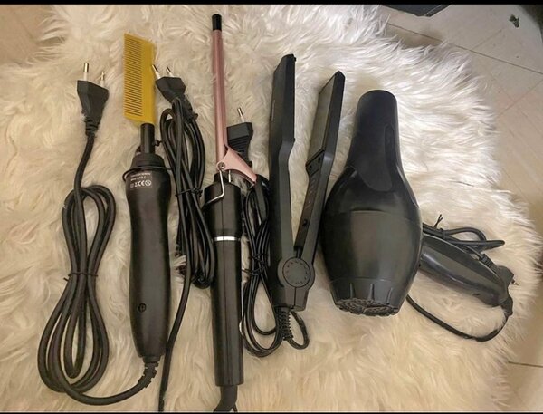 Complet peigne chauffant liseur babyliss et sèche cheveux