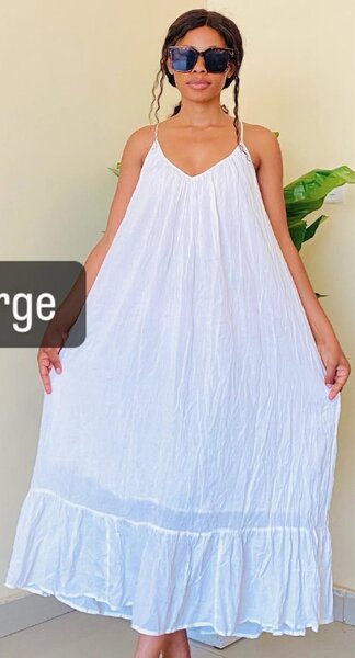 Elegant white dress m