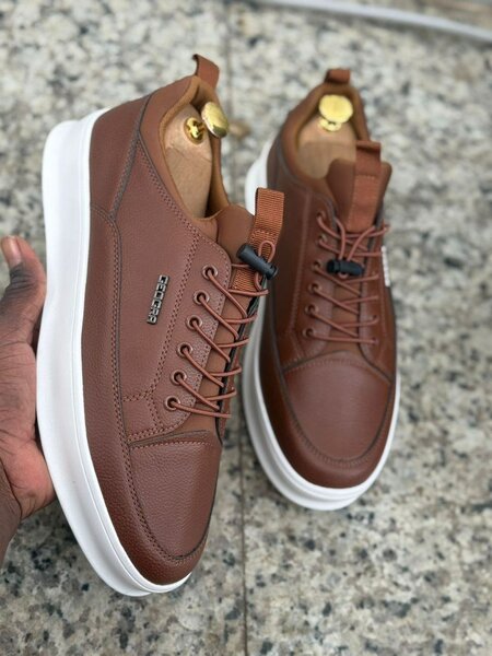 GEOGRA en cuir pour homme