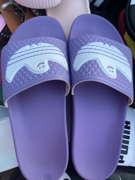 Adidas slide