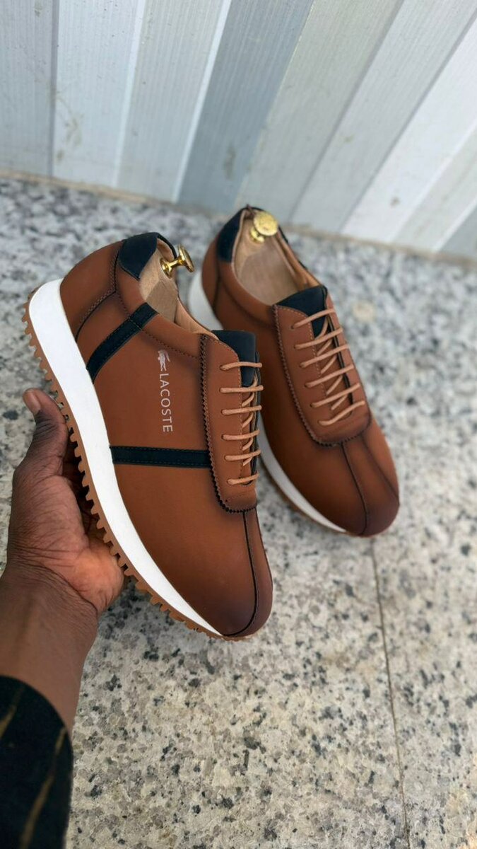 Chaussures Homme Lacoste Élégantes