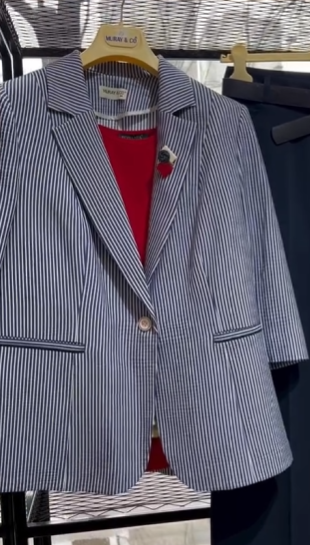 Пиджак с полосками