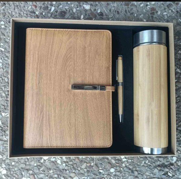 Engraving on bamboo flasks, key holder and opener etc. gift