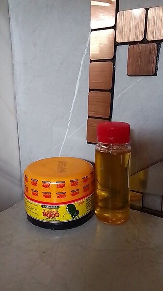 Baume capillaire et huile