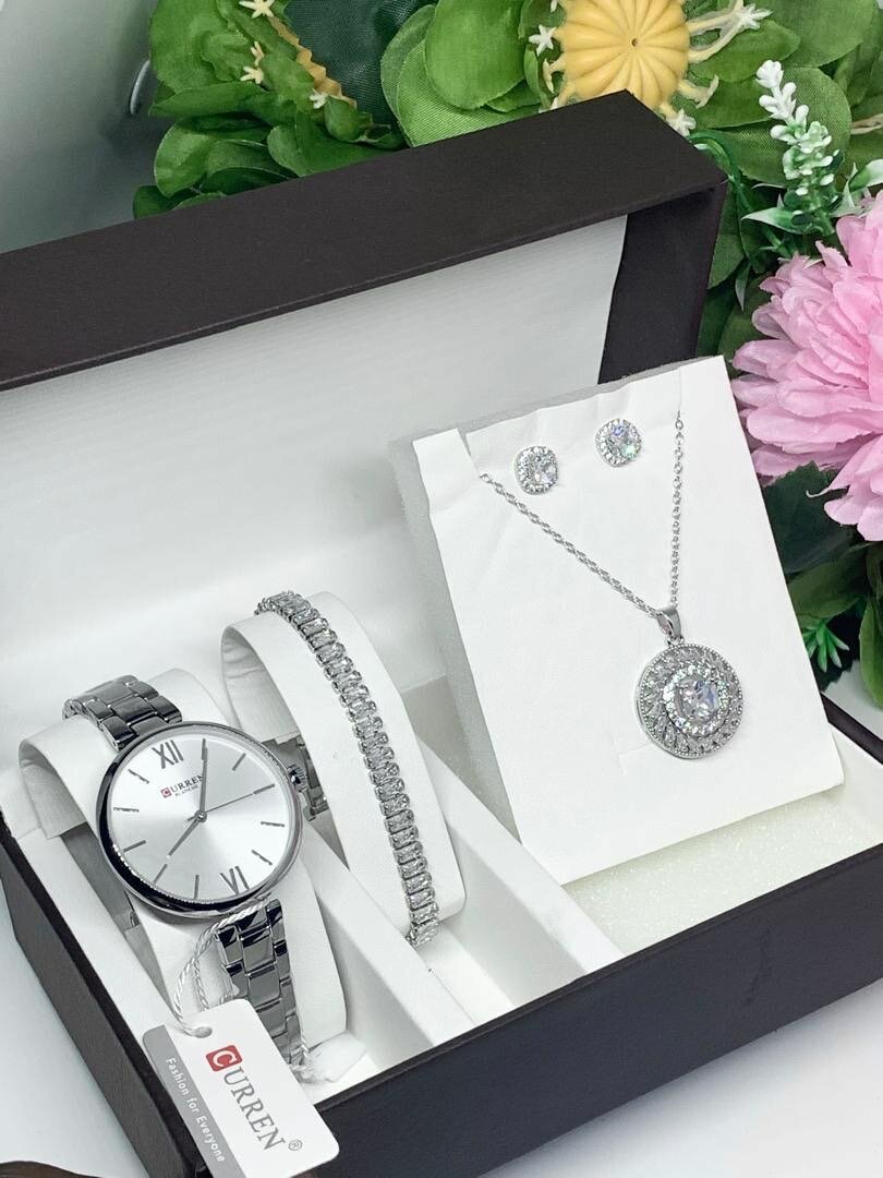 Ladies jewelry set️️️️️