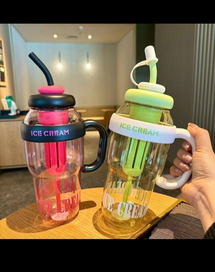 Gobelet Glace Coloré avec Paille