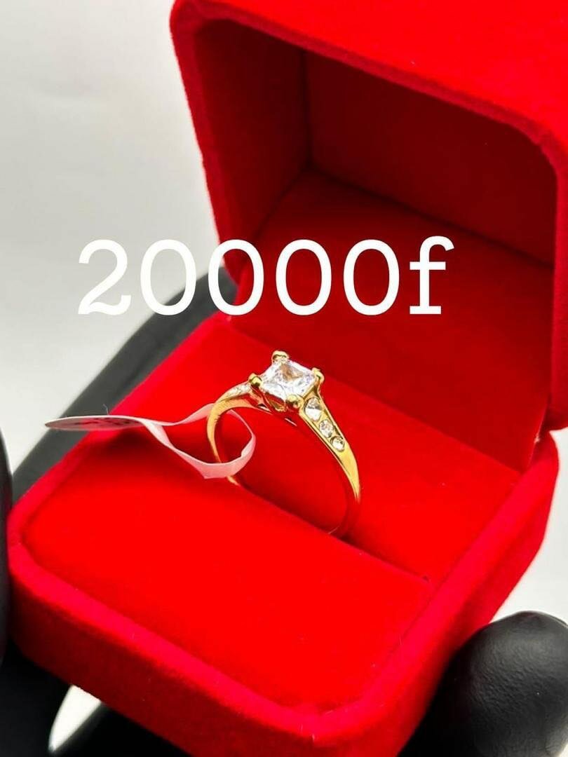 Bagues de fiançailles et mariage