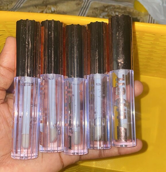 Gloss à lèvres brillant