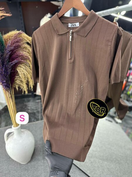 Polo en maille côtelée élégante