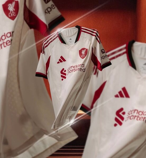 Maillot de Football Liverpool Adidas