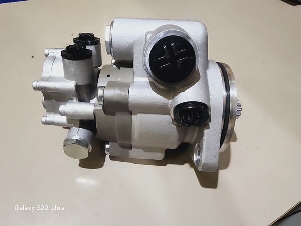 Pompe de direction assistée robuste