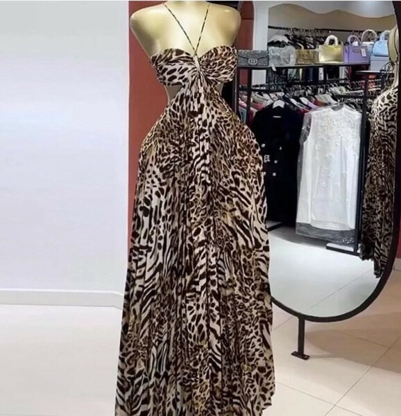 Robe longue léopard élégante