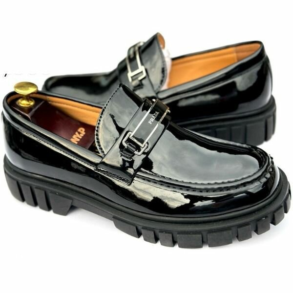 LV Mirror Loafer Slip-on Formal Shoe for Men