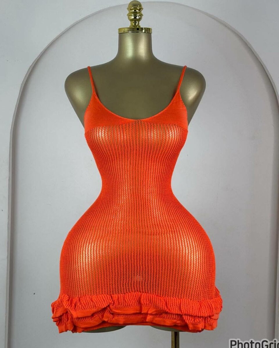 Robe en soie noire ou orange