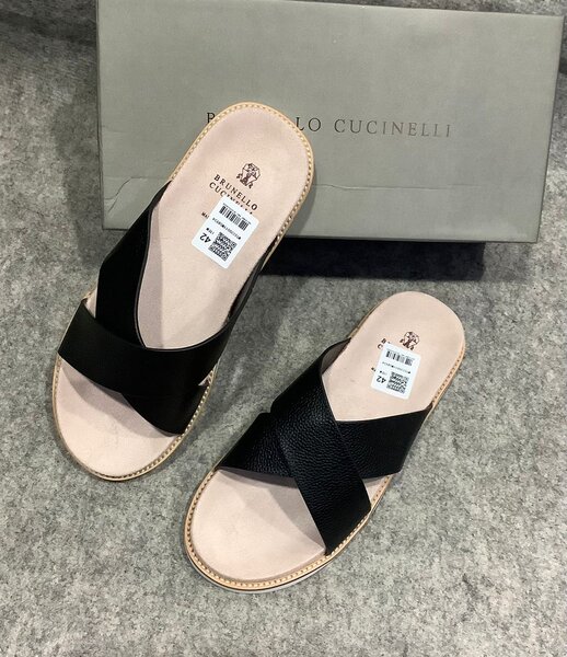 Sandales en cuir noir homme