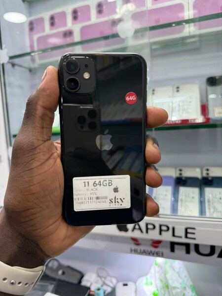 iPhone 11 64g quasi neuf