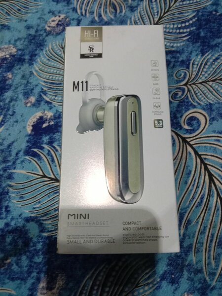 M11 wireless headphone