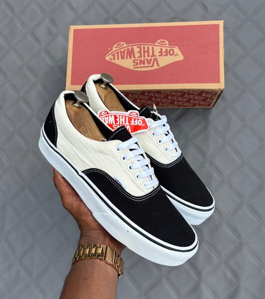Vans Classiques Noir et Blanc