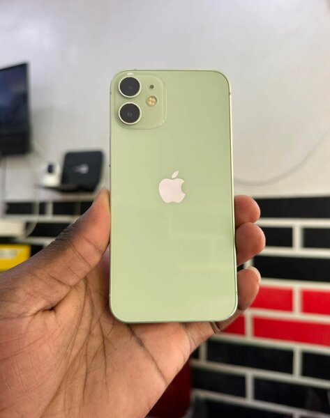 iPhone 12 Mini 128G Quasi Neuf