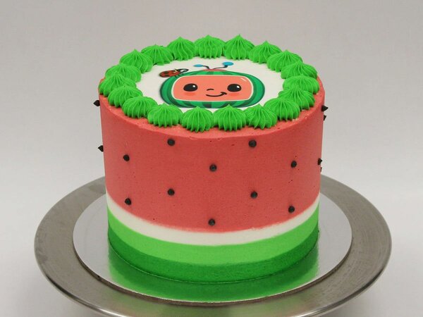 2 layers 8" strawberry cake