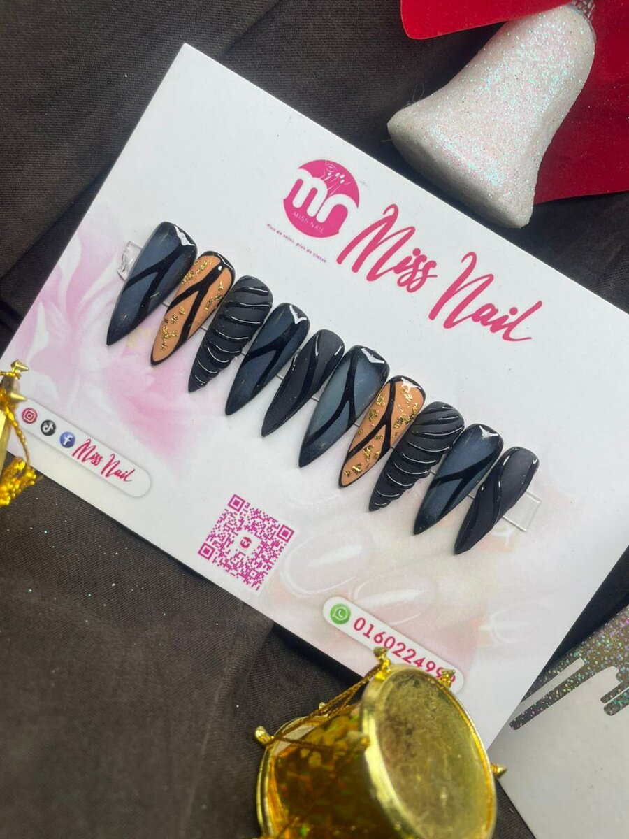 Ongles Précollés Miss Nail