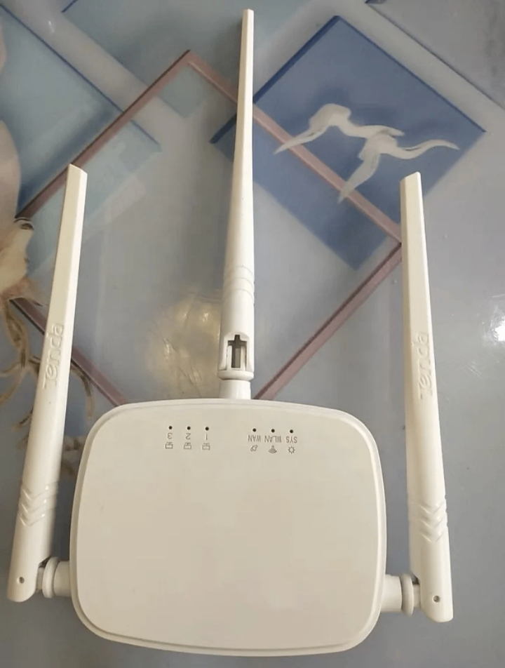 Routeur Wi-Fi Tenda 3 Antennes