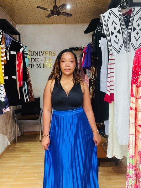 Jupe longue élégante à plis