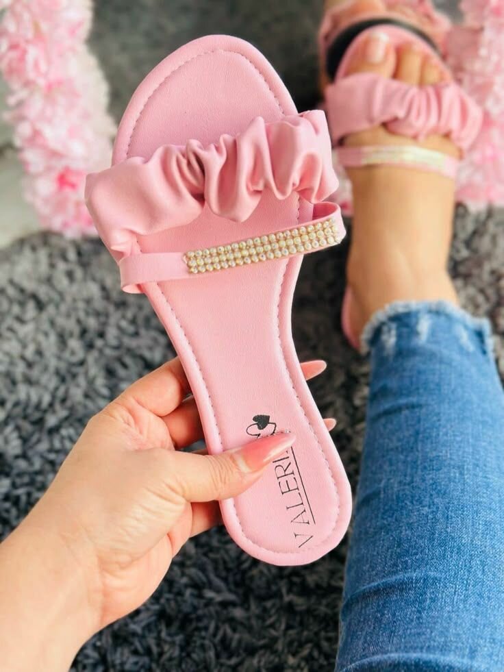 Claquettes élégantes et confortables