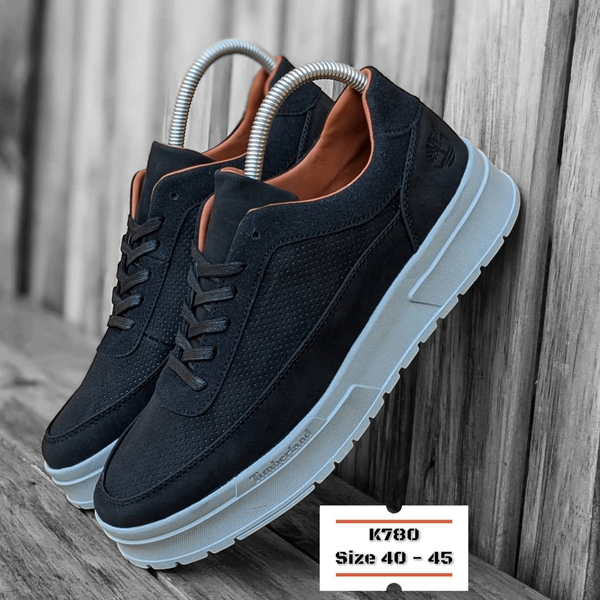 TIMBERLAND LOW-CUT SNEAKERS