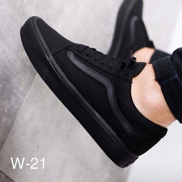 Chaussures noires unisexes