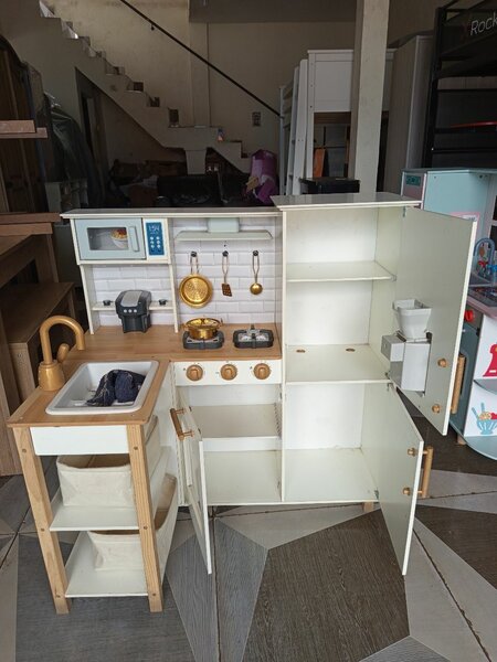 Cuisine en bois pour enfant