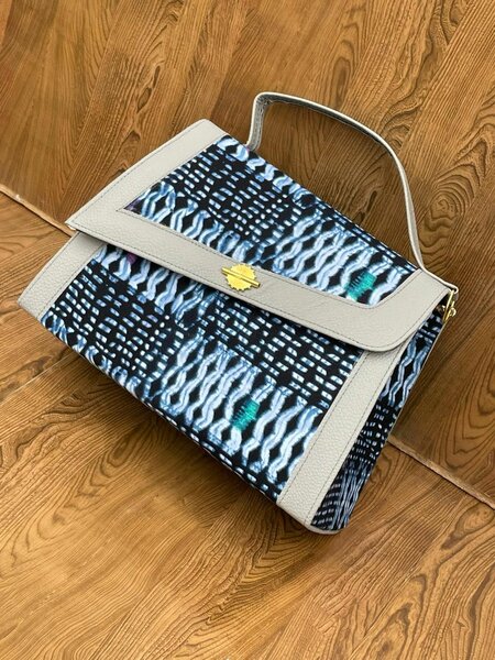 Sac à main en cuir élégant