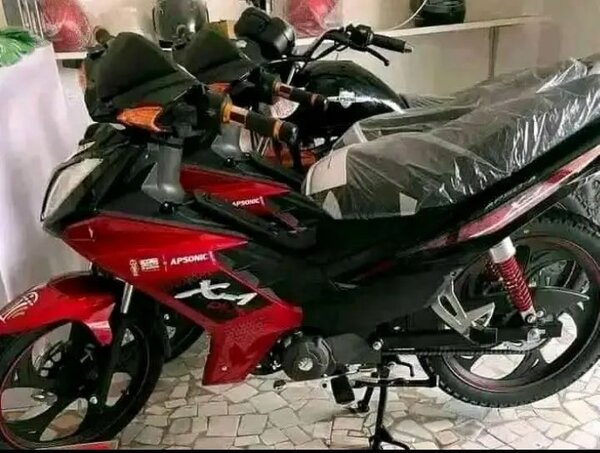 Moto sportive Apsonic