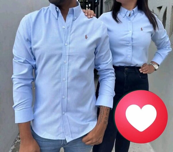 Chemise bleu en couple