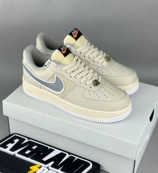 Airforce 1 low