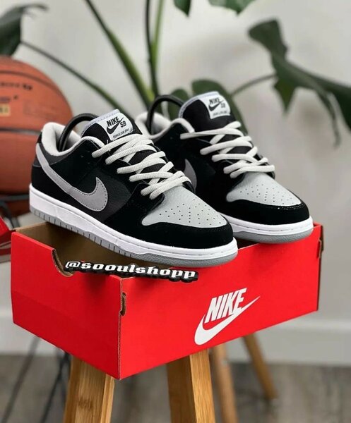 Nike dunk low shadow