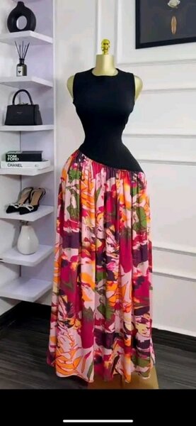 Robe longue sans manches florale