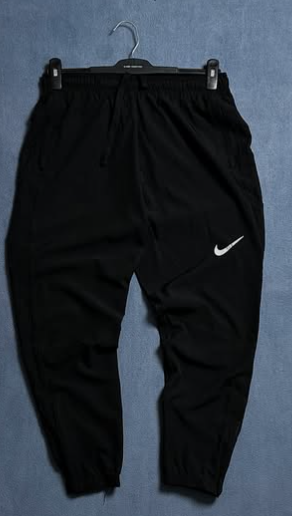 Nike track pants size : waist M / length 38