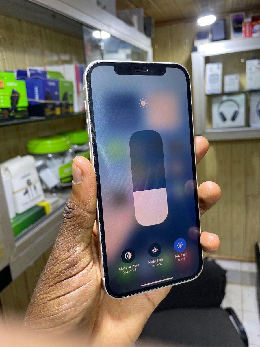 IPHONE 12 SIMPLE QUASI NEUF 64 GIGA