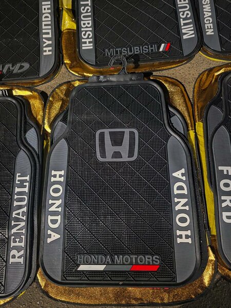 Tapis pour voiture 5 pièces