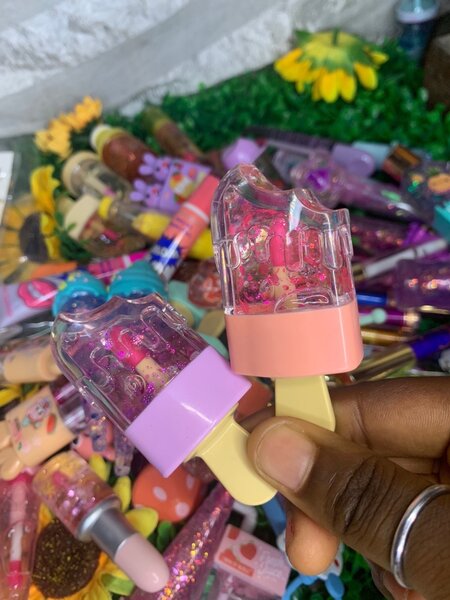 Gloss à lèvres fantaisie brillant