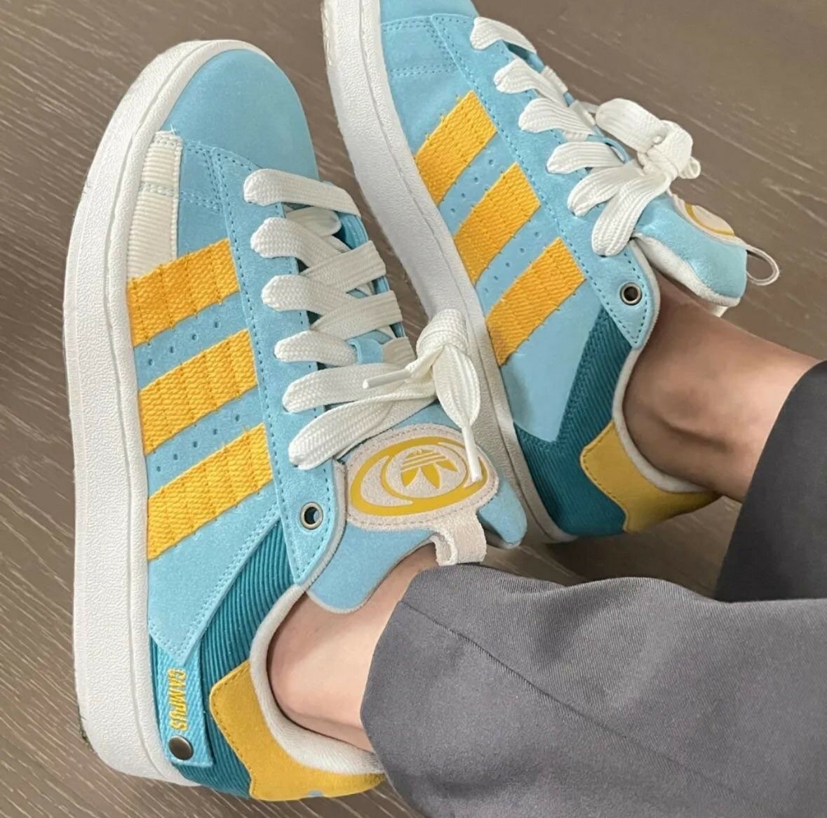 ADIDAS CAMPUS YELLOW BLUE( Avec le carton)