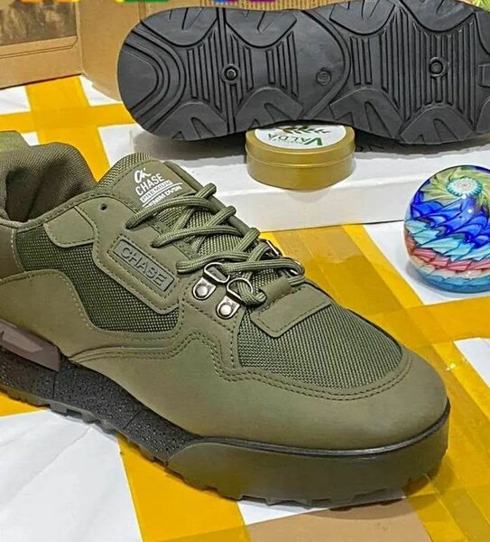 Chaussures tactiques vertes pour hommes