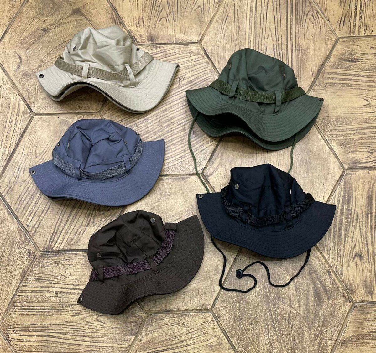 Bucket HAT'S