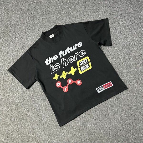 Stylish unisex t-shirt with print