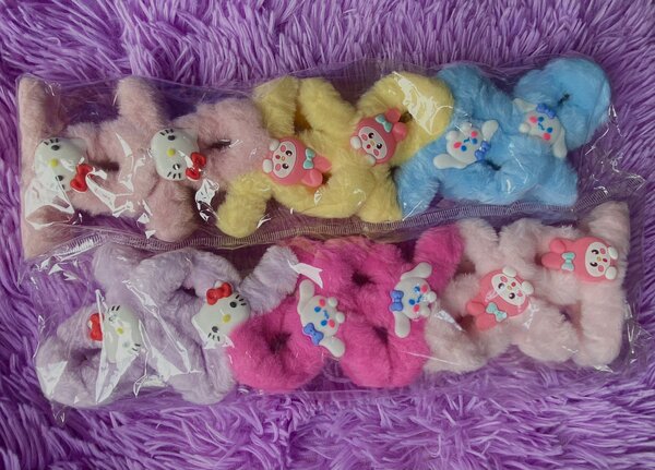 Lot de chouchous en peluche Hello Kitty