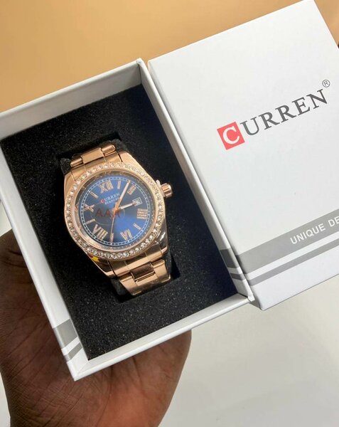 Montre Femme Luxe CURREN Acier Doré