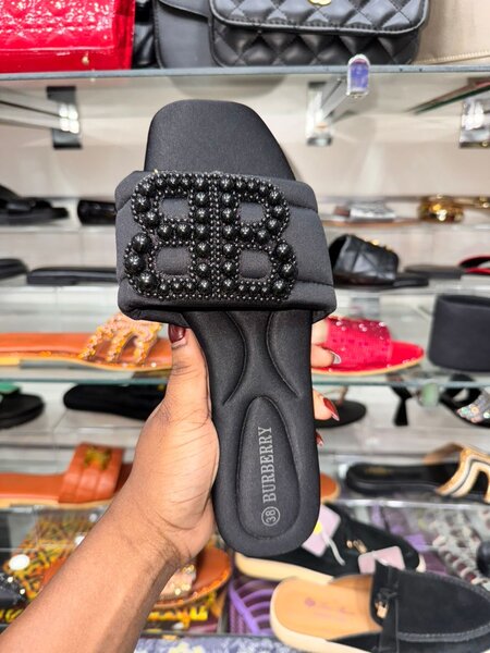 Claquettes élégantes Burberry