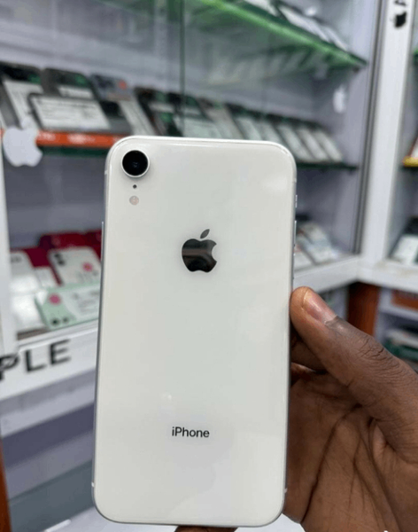 iPhone XR Blanc Débloqué