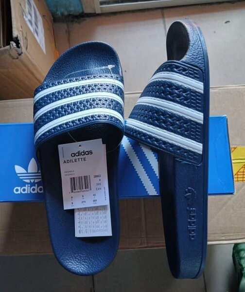Adidas Adilette Slides